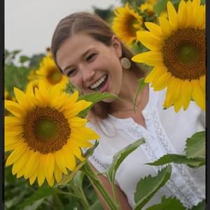 Meet your Posher, Alyson